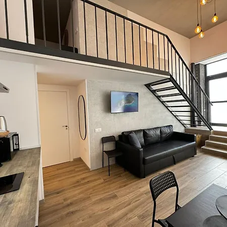 Melia Y Fuster 23c מלון דירות