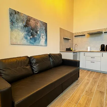 Melia Y Fuster 23c ולנסיה