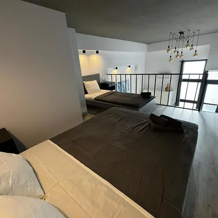 Melia Y Fuster 23c מלון דירות