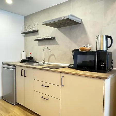 מלון דירות Melia Y Fuster 23c 4*