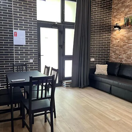 Melia Y Fuster 23c מלון דירות