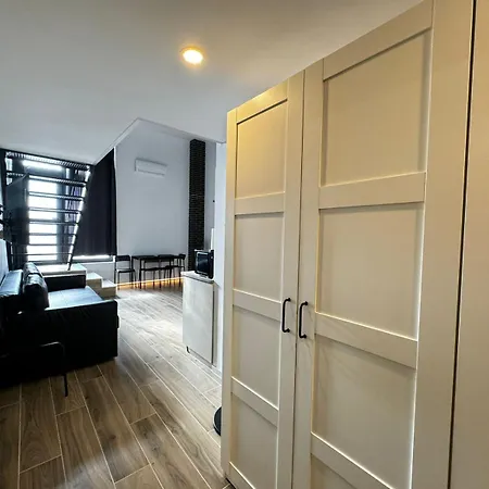 Melia Y Fuster 23c ולנסיה