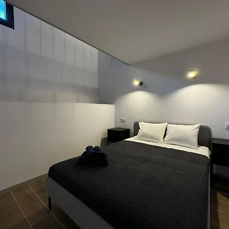 Melia Y Fuster 23c ולנסיה