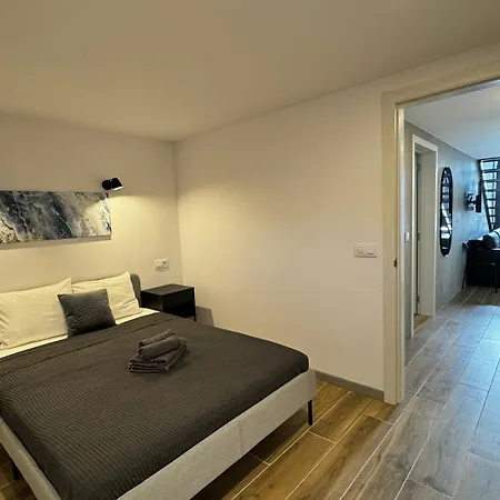 Melia Y Fuster 23c Aparthotel